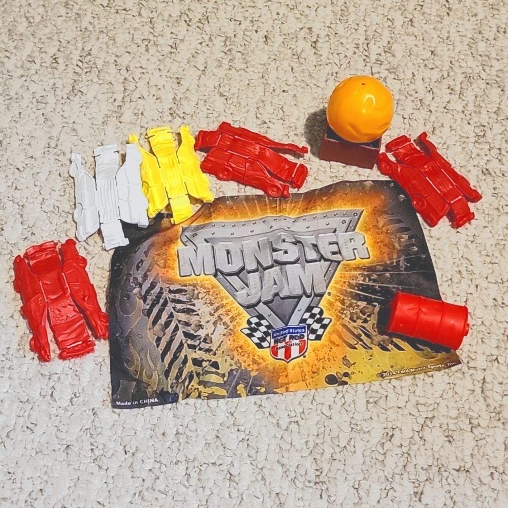 Monster Jam Truck Smash Set